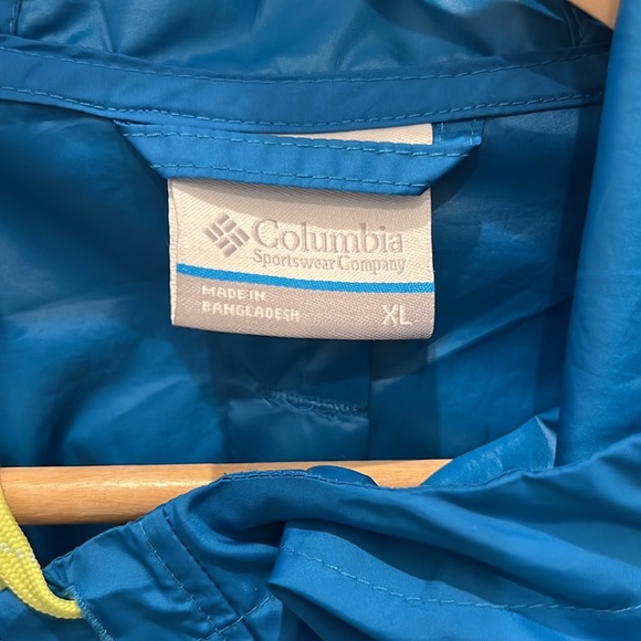 Columbia windbreaker - Picture 2 of 3